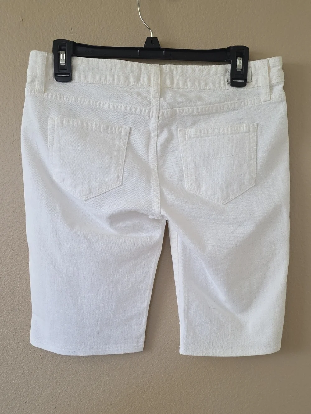 PAIGE Womens Optic White Denim Bermuda Shorts - Size 26